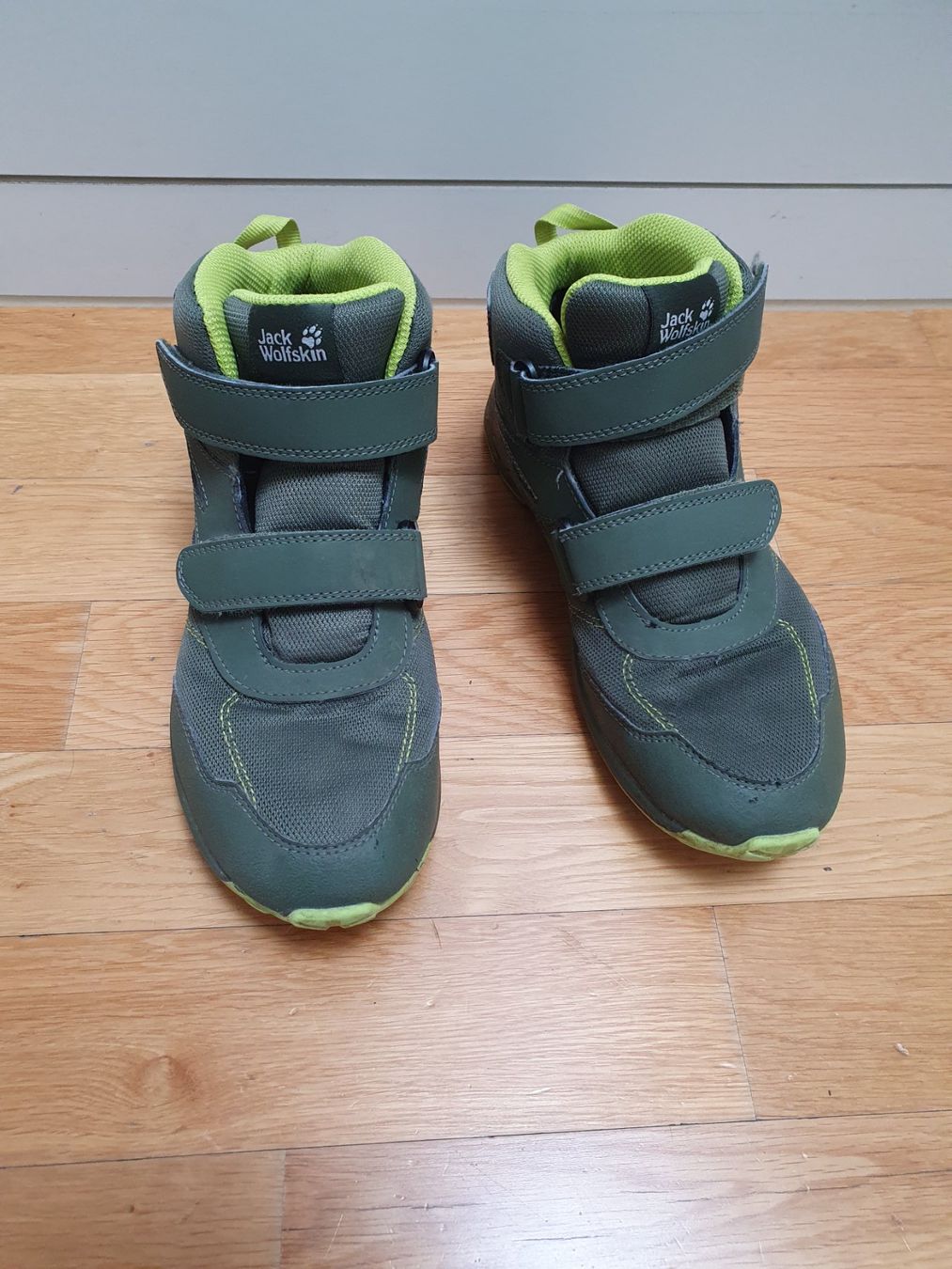 Jack Wolfskin Scarpe per ragazzi: Jack Wolfskin Winterstiefel Gr. 37 – Usato da Wallisellen venduto da Sentia