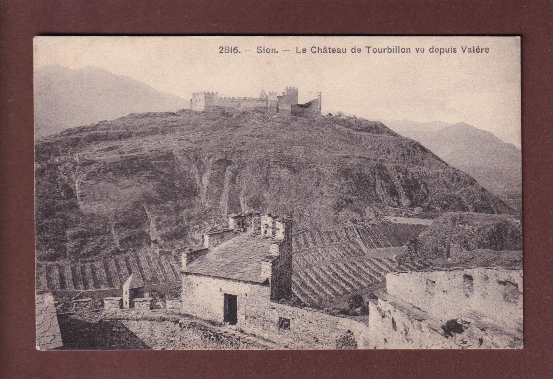 Cartes postales: SION - Tourbillon depuis Valère – D'occasion à Pully par nicecards