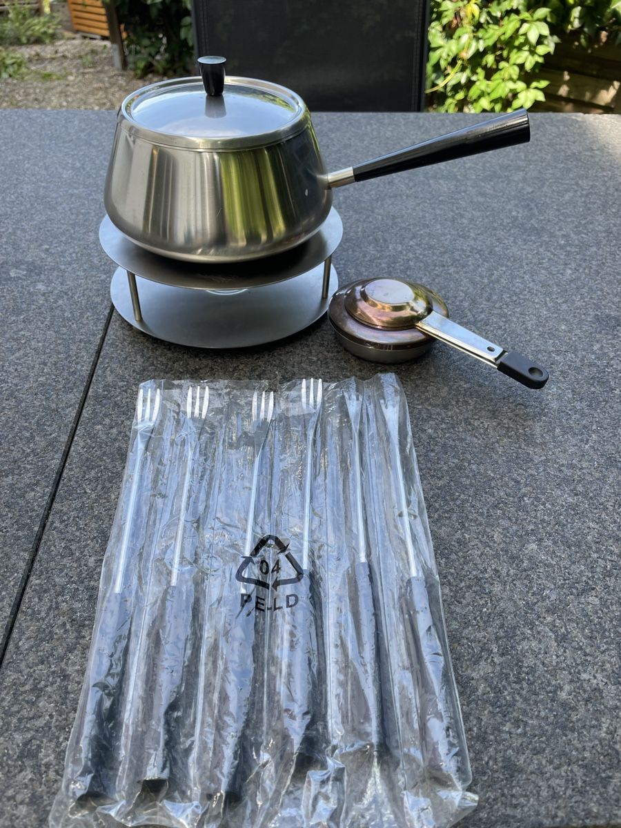 Pfannen: Fondue Set  – Gebraucht aus Niederbüren von poschti