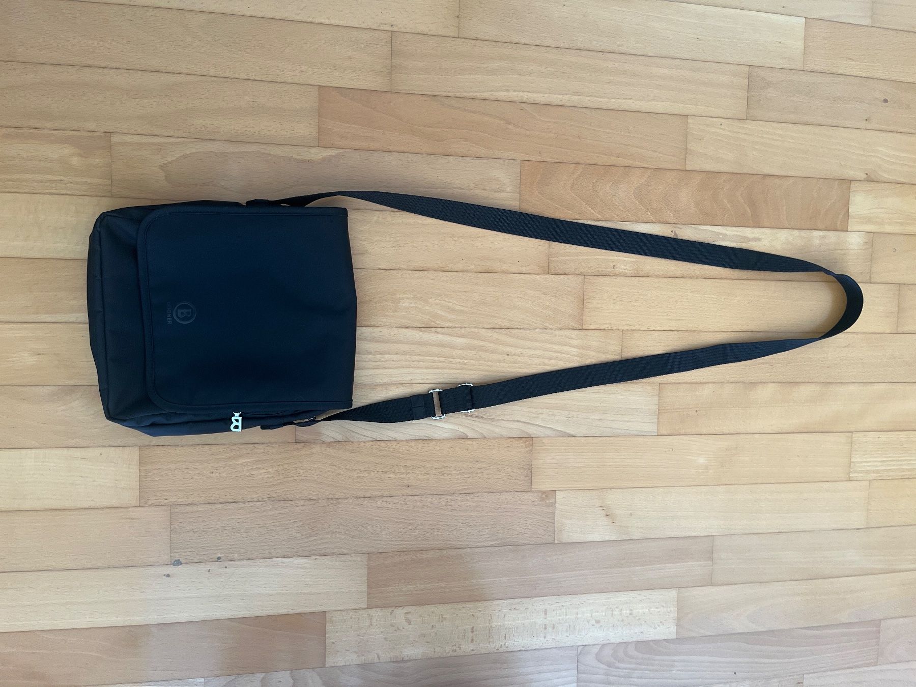 Bogner Borse: Black Bogner Shoulder Bag – Nuovo (secondo la descrizione) da Uetikon am See venduto da erz13 7