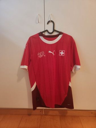 Fussballtrikot Schweiz 2024 Puma rot Grösse M neu