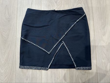 Jolie jupe asymétrique noir & argenté gris taille M 38