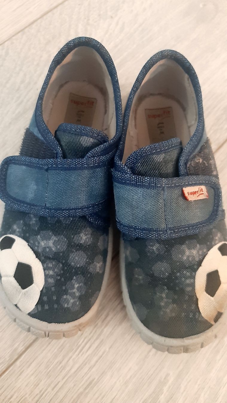 Superfit Scarpe per ragazzi: Hausschuhe Finka Gr.26 Superfit – Usato da Scherz venduto da taa_sf6g