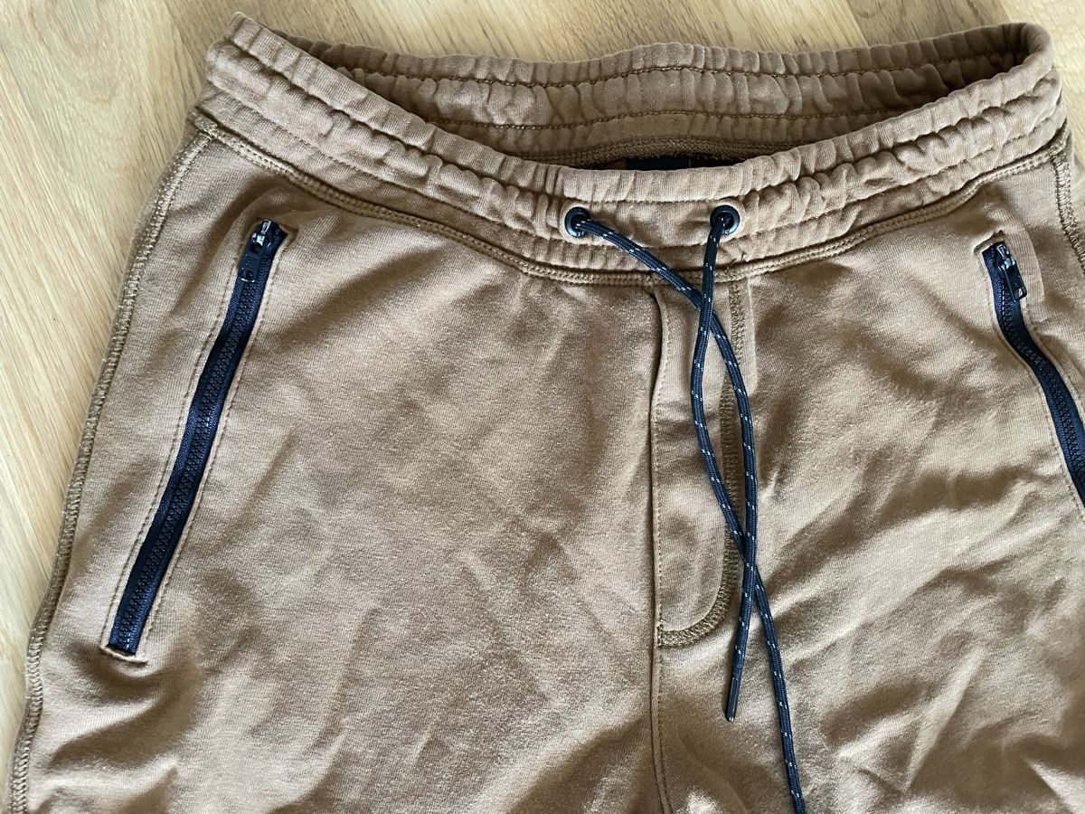 American Eagle Pantaloni: American Eagle Jogginghose Braun Gr. S/P/CH – Usato da Lenzburg venduto da srunoraa_97 2