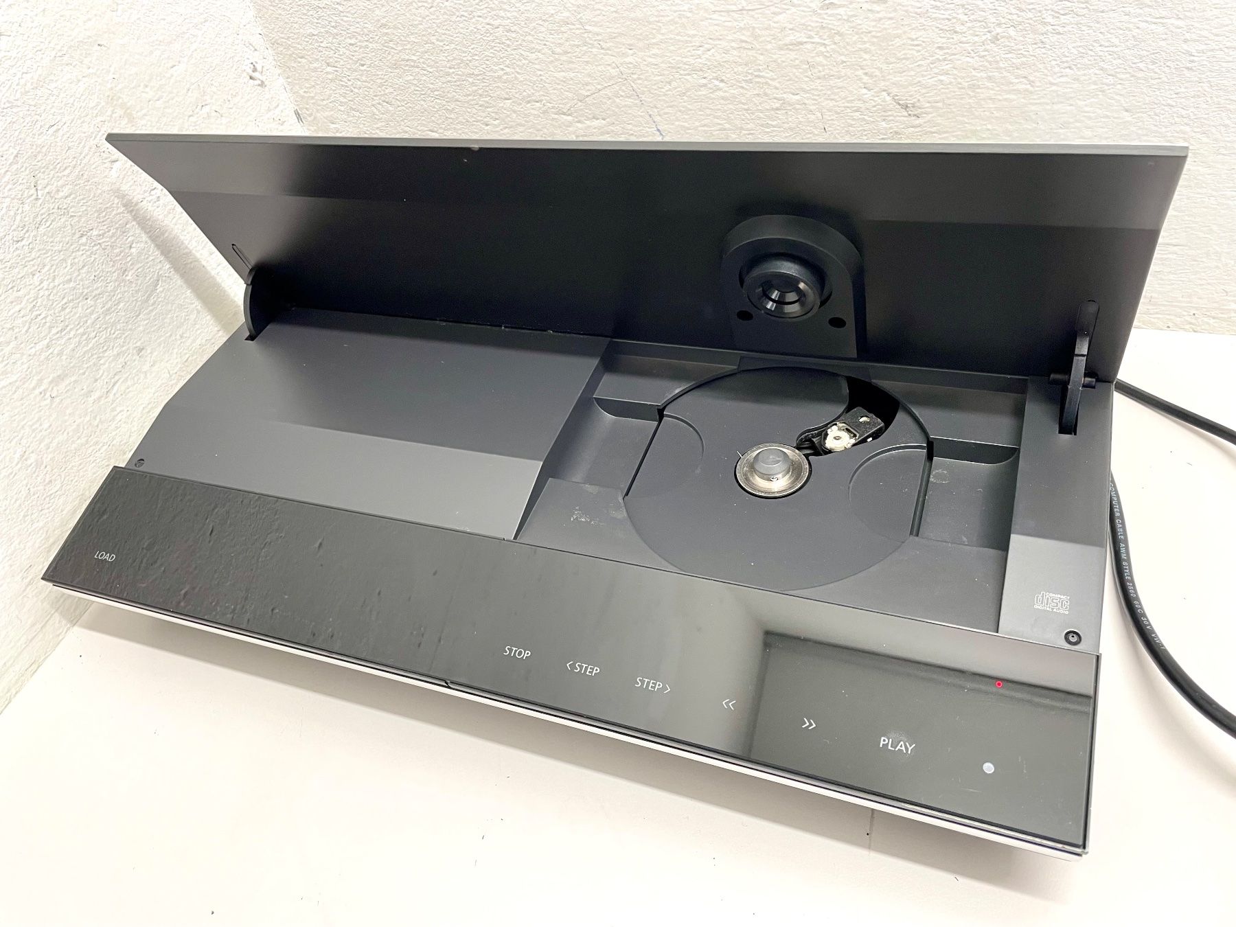 Bang & Olufsen Lettore multimediale & Streamer: Bang & Olufsen 4500 System/ mit VX 7000 VHS Player – Usato da Niederdorf venduto da LeptonAG 4