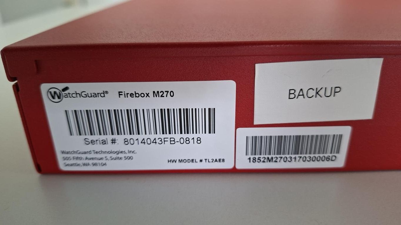 Firewall: WatchGuard Firebox M270  /  2 Stück (MASTER / BACKUP) – Usato da Hünenberg See venduto da Five2twelve 2