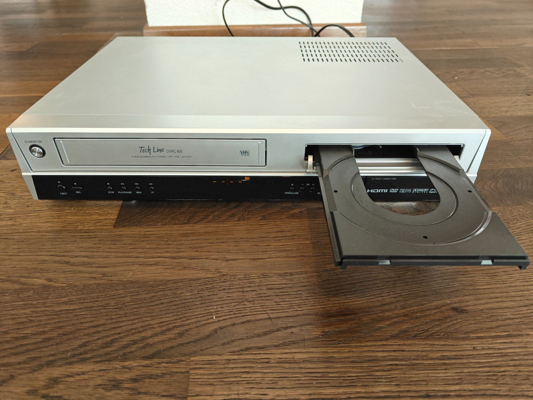 Tech Line DVRC 800 DVD/VHS-Recorder – teilgetestet, HDMI (Gebraucht) in ...