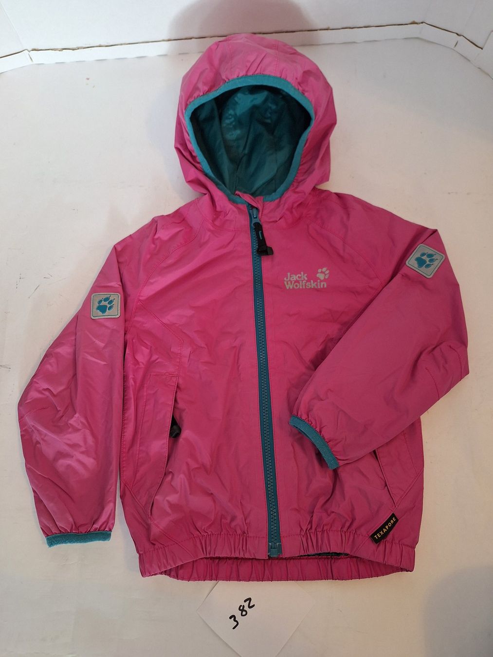 Jack Wolfskin Giacche & Cappotti: Jacke Jack Wolfskin Mädchen 104 – Usato da Chur venduto da copino