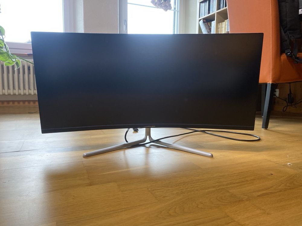 Curved Monitor ≈ 35“ / 80cm x 36cm (Gebraucht) in Wald zh für CHF 121 ...