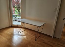 Schreibtisch von micasa 140x75x75