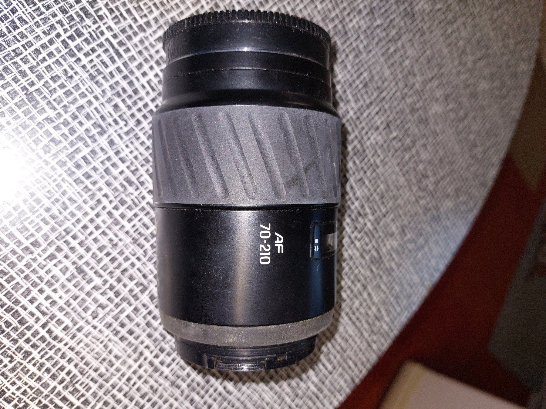 Minolta Fotocamera: Minolta  7000 AF Analog mit Blitzgerät und Wechselobjekt – Nuovo (secondo la descrizione) da Kloten venduto da Romy45 3