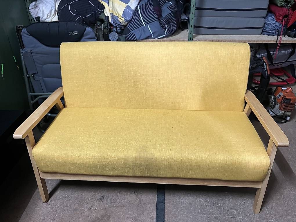Divani: Sofa gelb – Usato da Studen BE venduto da bit_c8r2 1