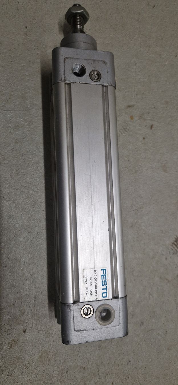 Festo Sonstiger Industriebedarf: Pneumatikzylinder – Neu (gemäss Beschreibung) aus Sirnach von Assel10