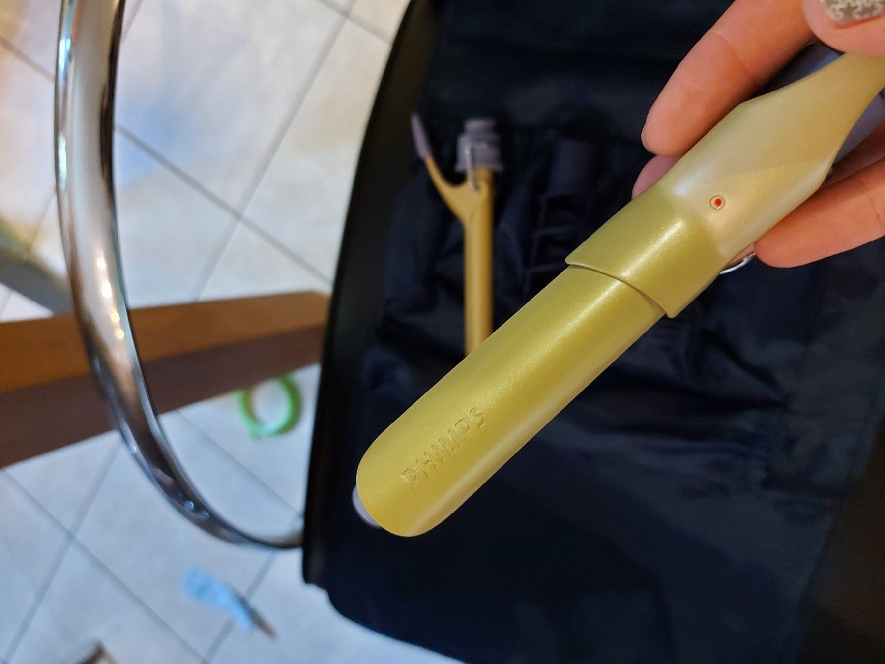 Piastre & Arricciacapelli: Piastra lisciante e ferro per capelli con spazzole – Usato da Coldrerio venduto da Addicted2Art 8