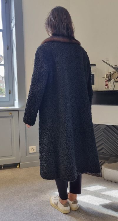 Cappotti: Manteau Fourrure Astrakan Vintage Pelz-Piro St. Jngbert – Usato da Genève venduto da pao_8srw 8