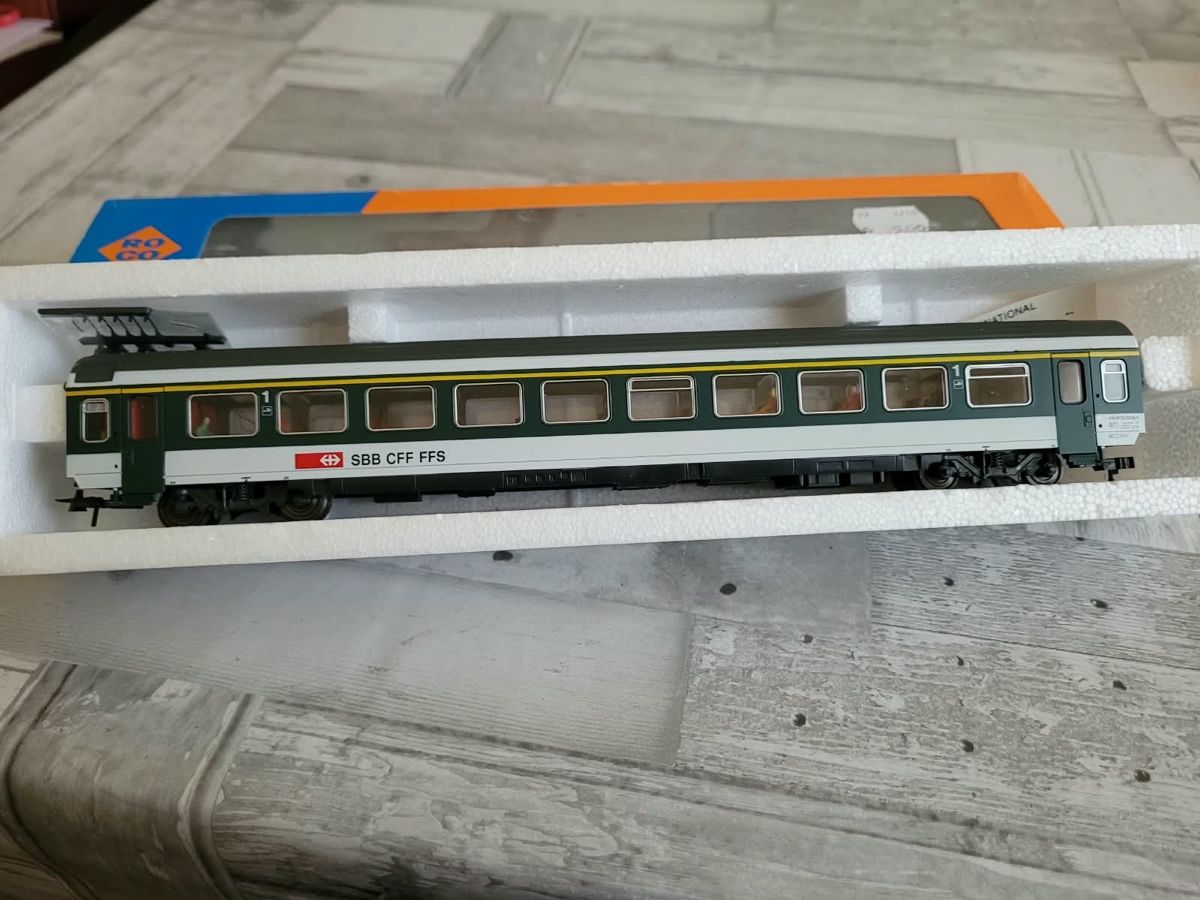 Roco Modellini di ferrovie: ROCO 3 Personenwagen SBB – Usato da Steffisburg venduto da susello 4