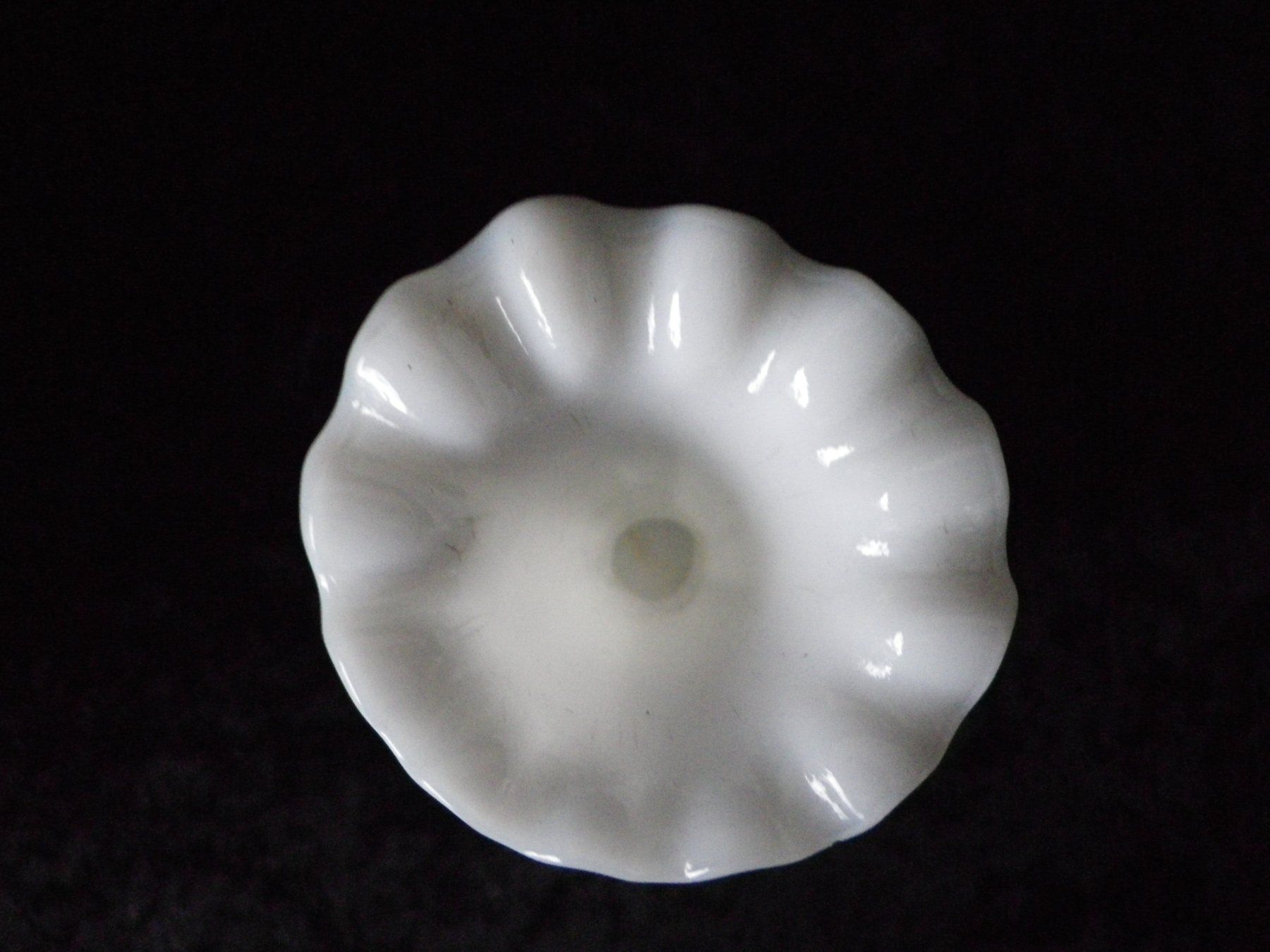 Vasi & Recipienti: Weisse Opaline-Vase antik – Usato da Reinach BL venduto da Annodomini 5