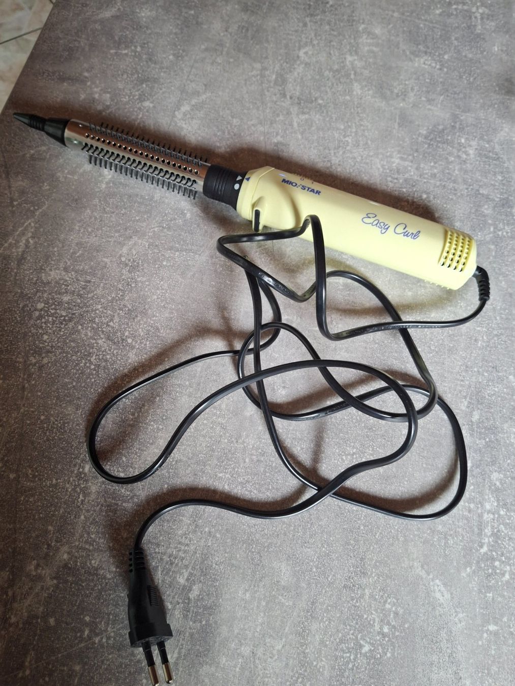 Lockenstäbe & Haarglätter: Brosse chauffante marque Mio Star Migros – Gebraucht aus Villiers von san_jn5w 5