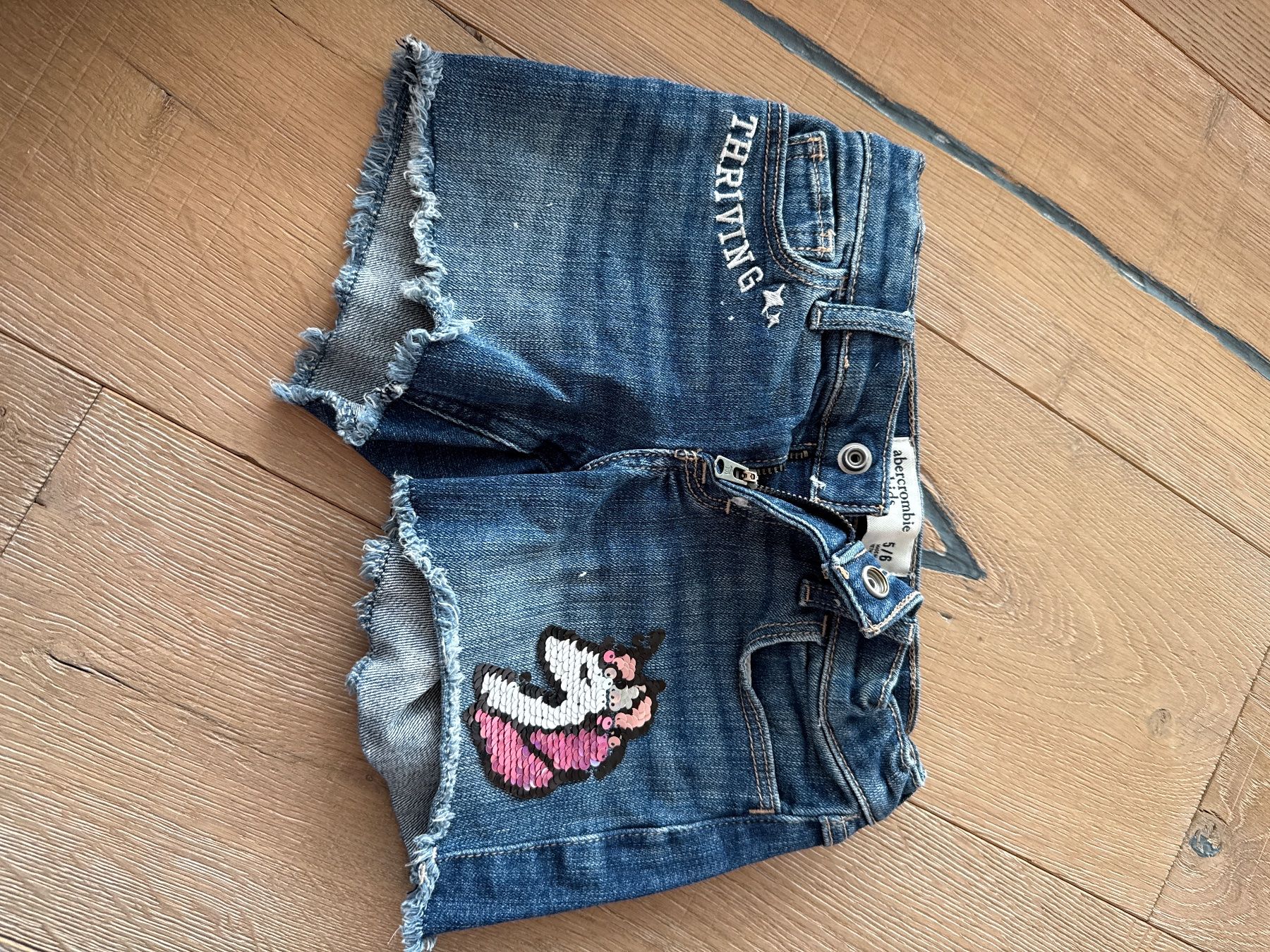 Abercrombie Pantaloni: Abercrombie Shorts Gr. 5-6 – Usato da Himmelried venduto da Dievole
