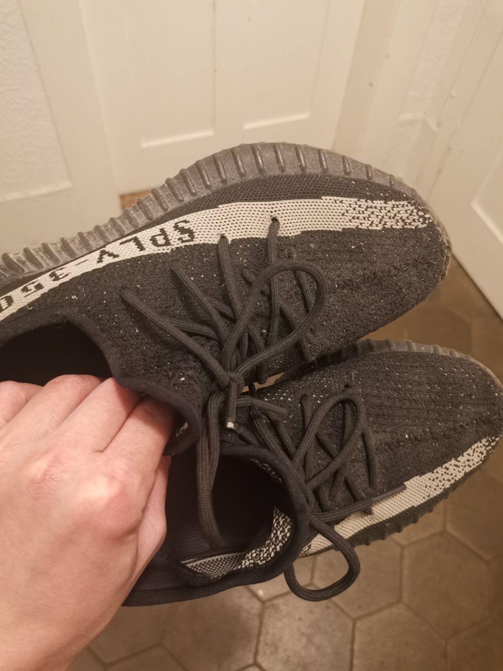 Adidas Scarpe da uomo: shoes YEZZY Boost 42 – Usato da Bern venduto da cwa_p82l 2