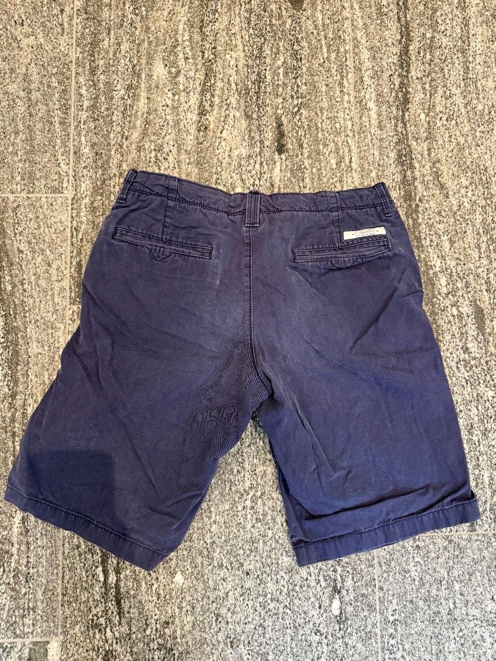 Tommy Hilfiger Pantaloni: Blue Tommy Hilfiger mens shorts – Usato da S. Vittore venduto da via_h2nb 4