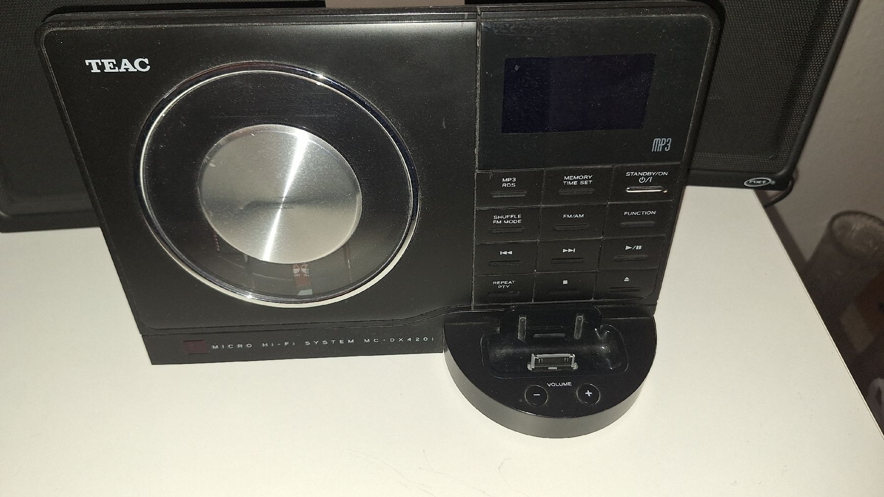 Teac Systèmes audio & multimédias: TEAC Micro HiFi-Anlage MCD-X420i mit Subwoofer – D'occasion à Liestal par Blubb0815 1