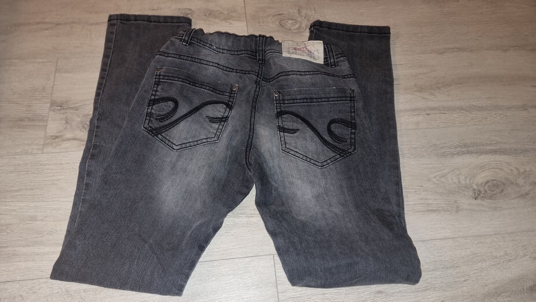 Pantaloni: S.Oliver Jeans Gr. 146 mit Gummizug – Usato da Wigoltingen venduto da Zuckerfee84 3