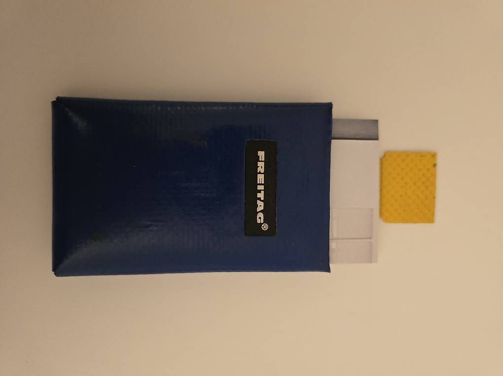 Portafogli: Freitag Kartenetui Blau - Gebraucht und Ikonisch – Usato da Zürich venduto da Tot_qht8