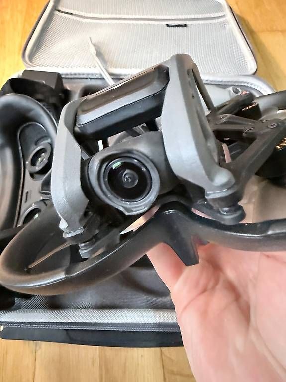 DJI Casco VR: DJI Avata Fly smart – Usato da Frauenfeld venduto da dom_p5ph 2
