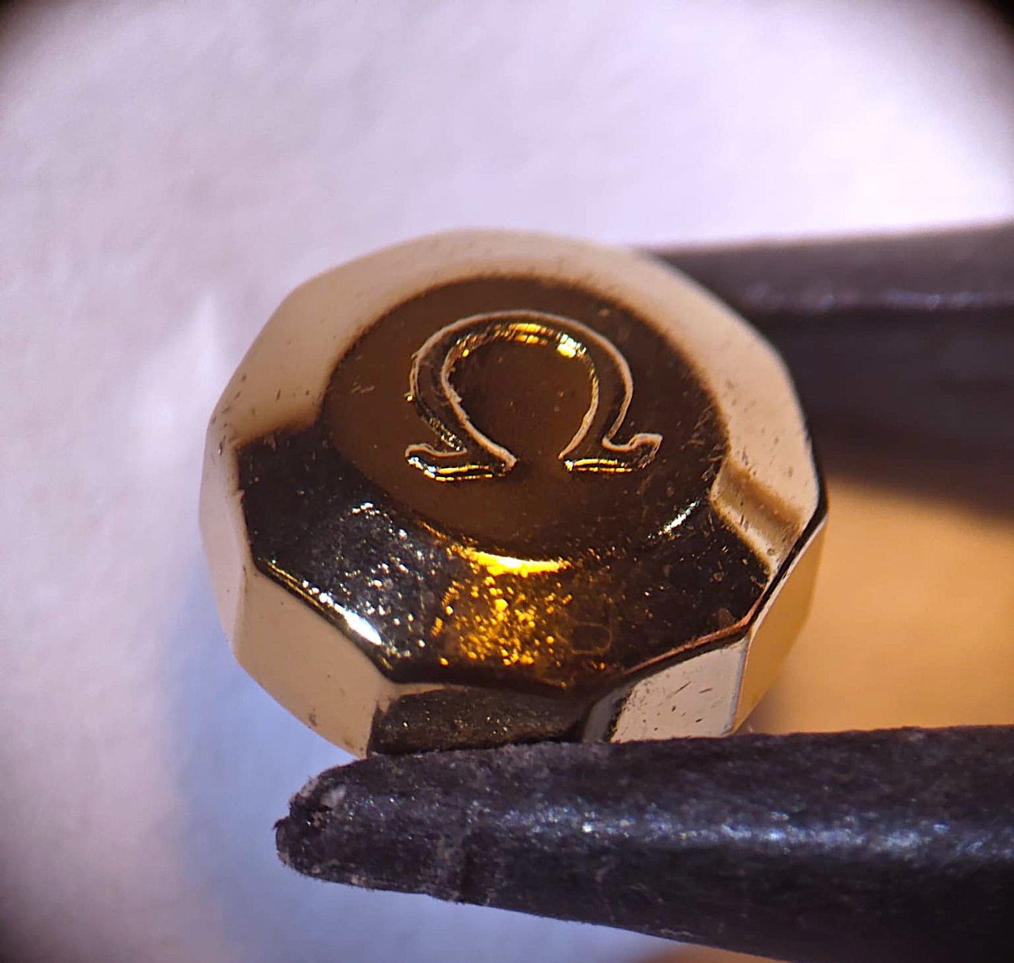 Omega Orologi: OMEGA Constellation Krone 10-eckig Gelbgold 18K – Nuovo (secondo la descrizione) da Hünenberg venduto da Papa50