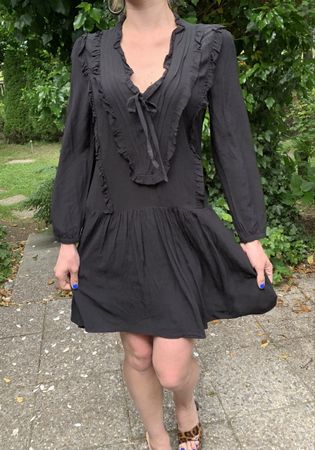 Claudie Pierlot Abito nero con volant di viscosa-tgM/L-chic