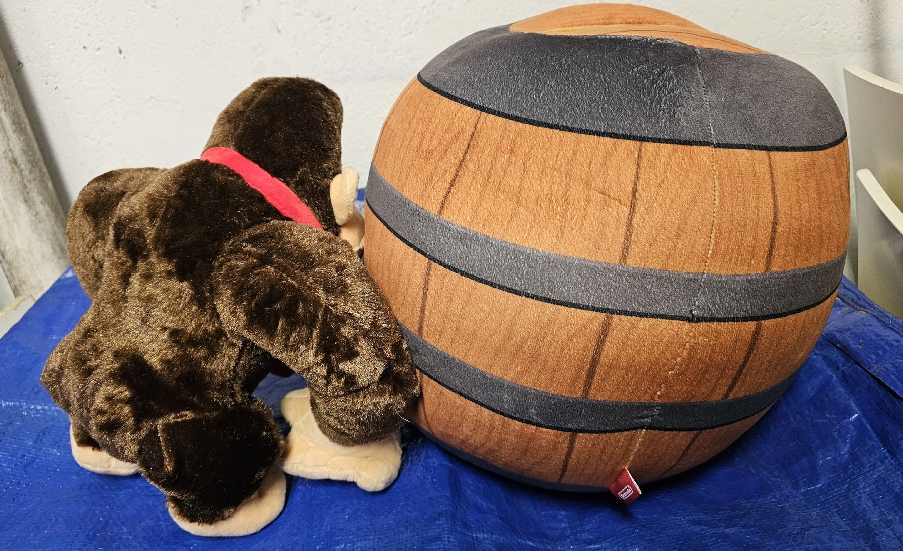 Nintendo Spielzeuge: Donkey Kong Plüsch & Kissen Set – Neu (gemäss Beschreibung) aus St. Gallen von plh_n2wm 2