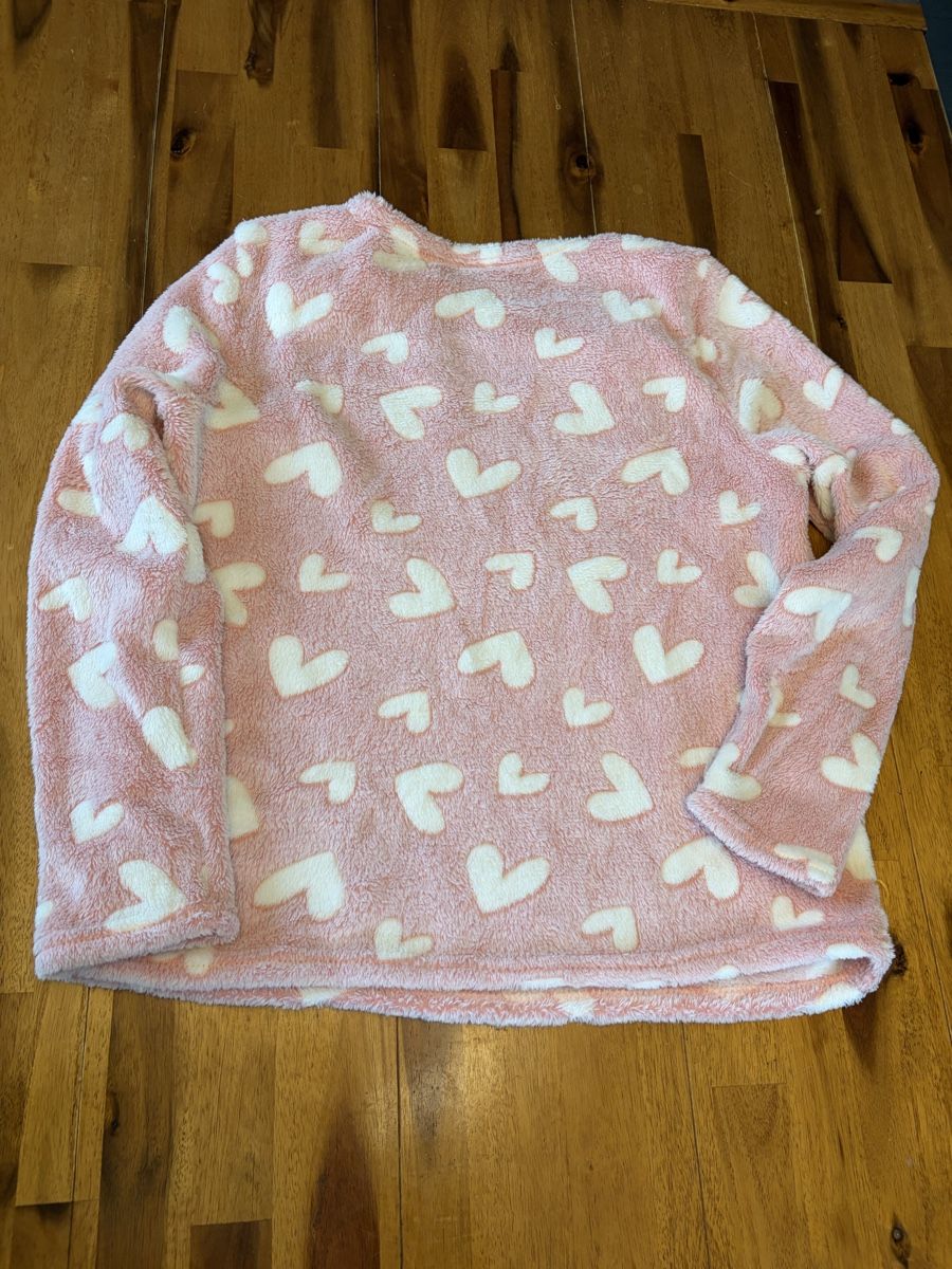Pigiama & Simili: Plüsch Pullover Blue Motion rosa Herzmuster Grösse 36/38 – Nuovo (secondo la descrizione) da Inwil venduto da Michl77