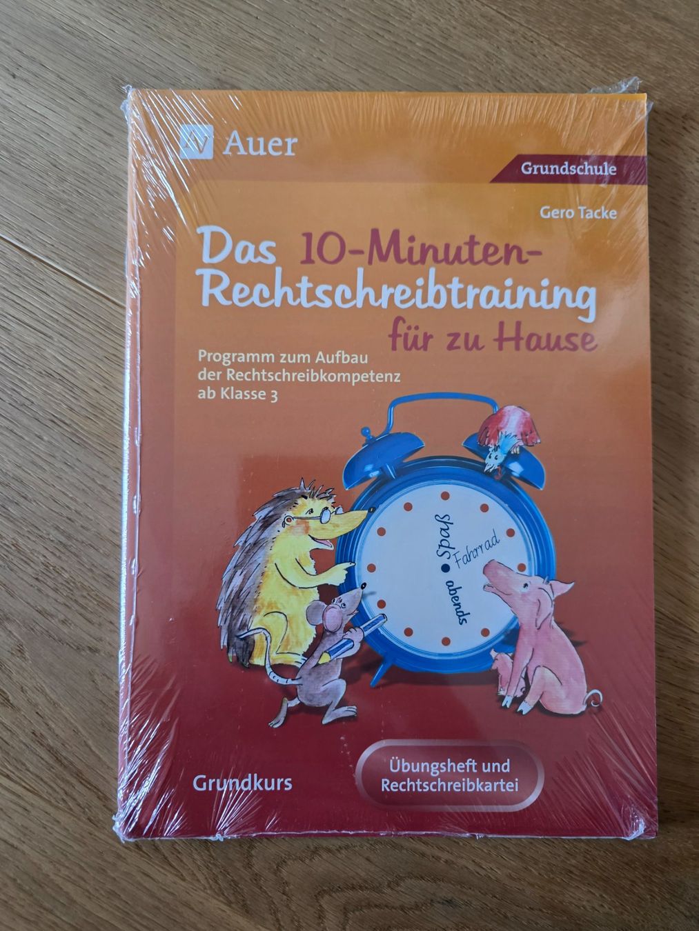 Bücher: Übungsheft "10-Minuten-Rechtschreibtraining für zu Hause" – Neu und originalverpackt aus Richterswil von adora88
