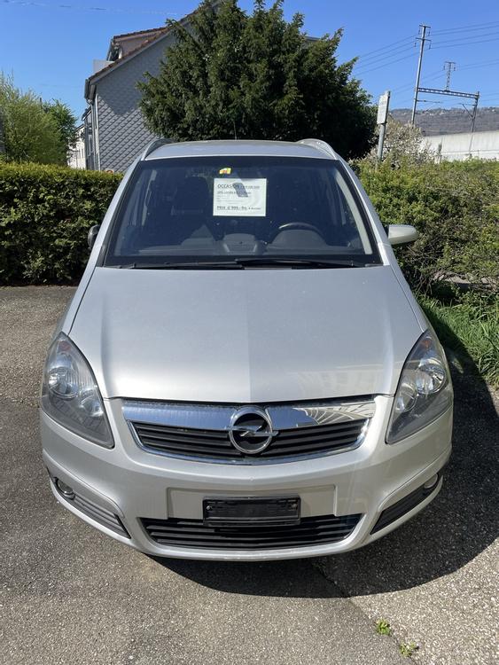 Opel Zafira B22