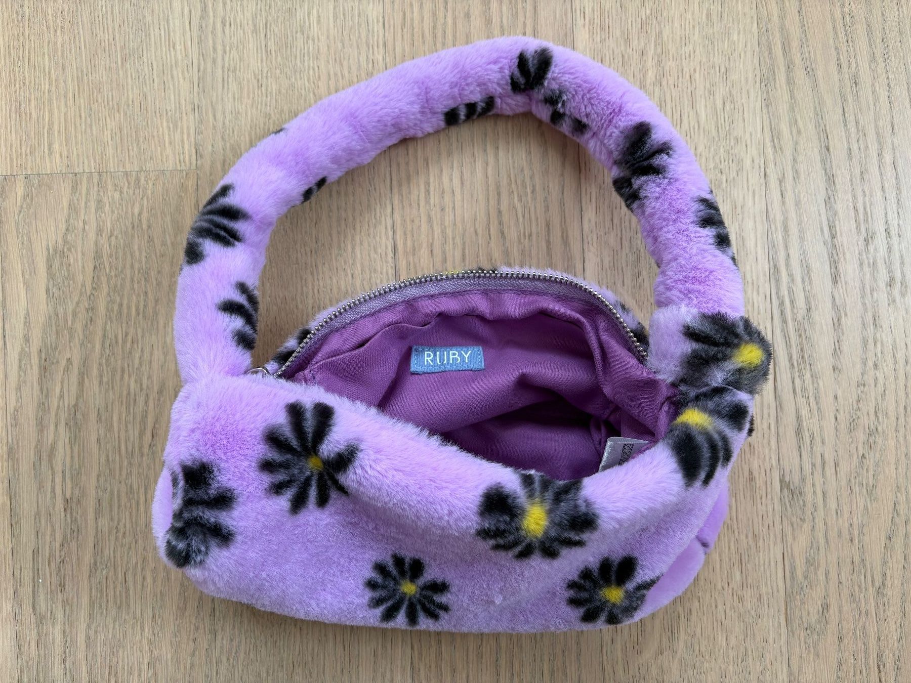 Kindertaschen: Handtasche von RUBY – Neu (gemäss Beschreibung) aus Gossau SG von Black-Queen 3