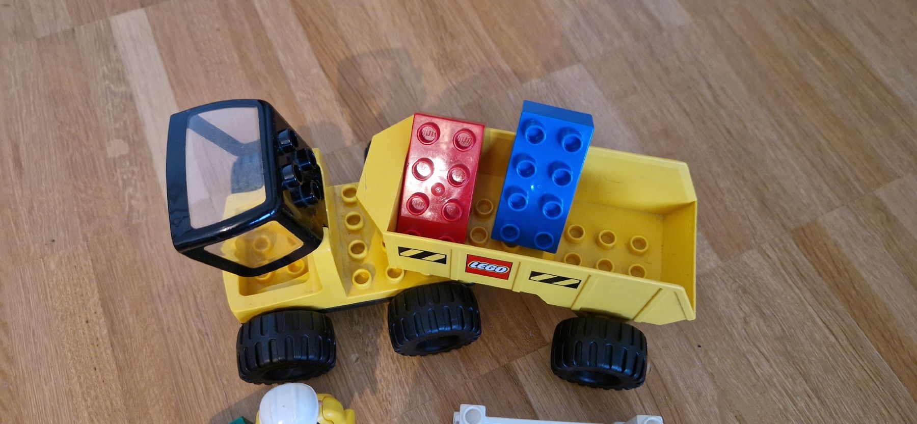 Lego Kit di costruzioni: Lego Duplo Lastwagen mit Bauarbeiter, 2808 – Usato da Riehen venduto da Aconitum 2