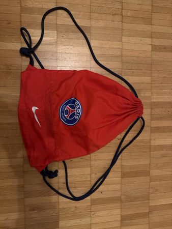 Turnbeutel Nike PSG rot mit Kordelzug gut erhalten