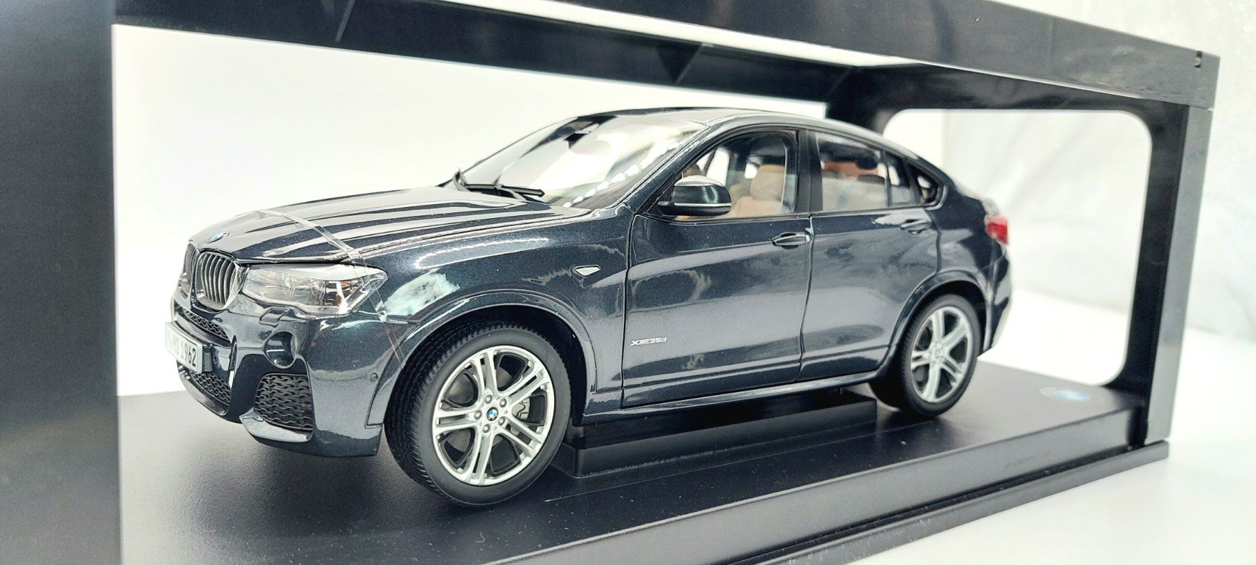 BMW Modellini d'auto: 1/18 BMW X4 XDrive 35d – Nuovo e nell'imballaggio originale da Villars-sur-Glâne venduto da Danger_Mod