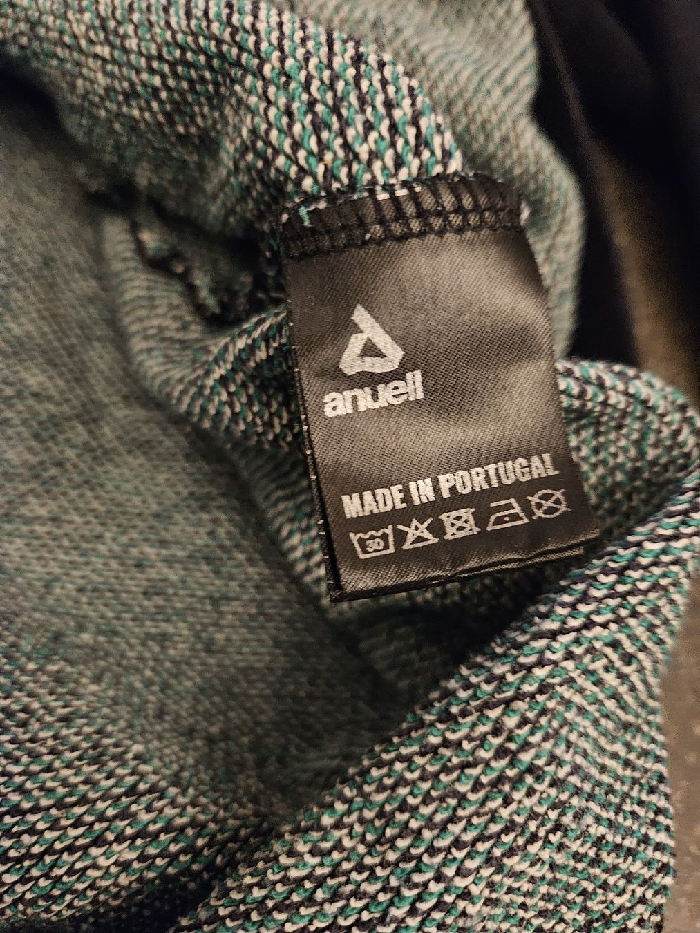 Maglioni & Felpe: Anuell Pullover Hoodie Grösse L Schwarz Kängurutasche – Nuovo (secondo la descrizione) da Anwil venduto da tamoos 4