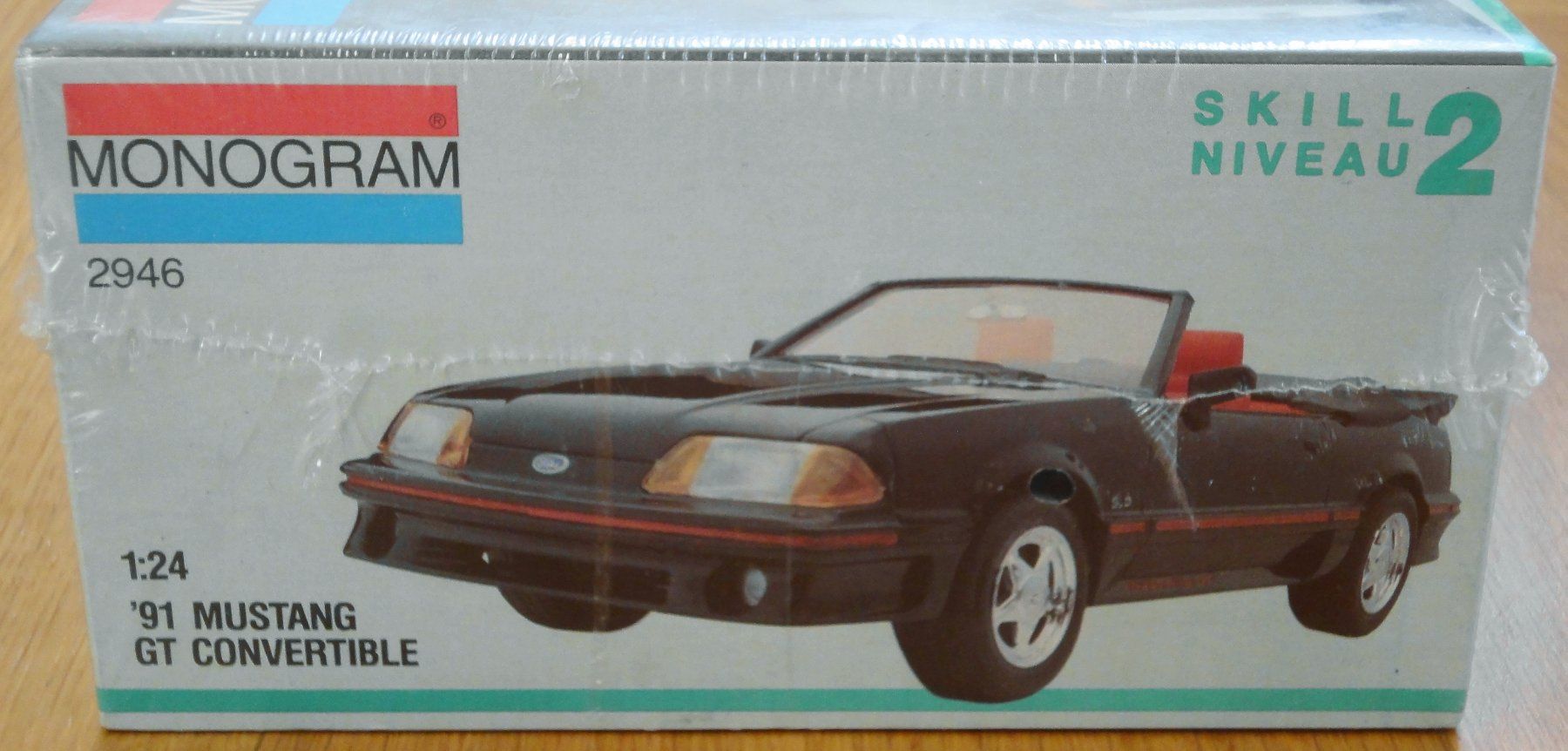 Kit di modellismo & Modellini statici: Monogram '91 Ford Mustang GT Convertible 1:24 – Nuovo e nell'imballaggio originale da Frümsen venduto da Malibu69 4
