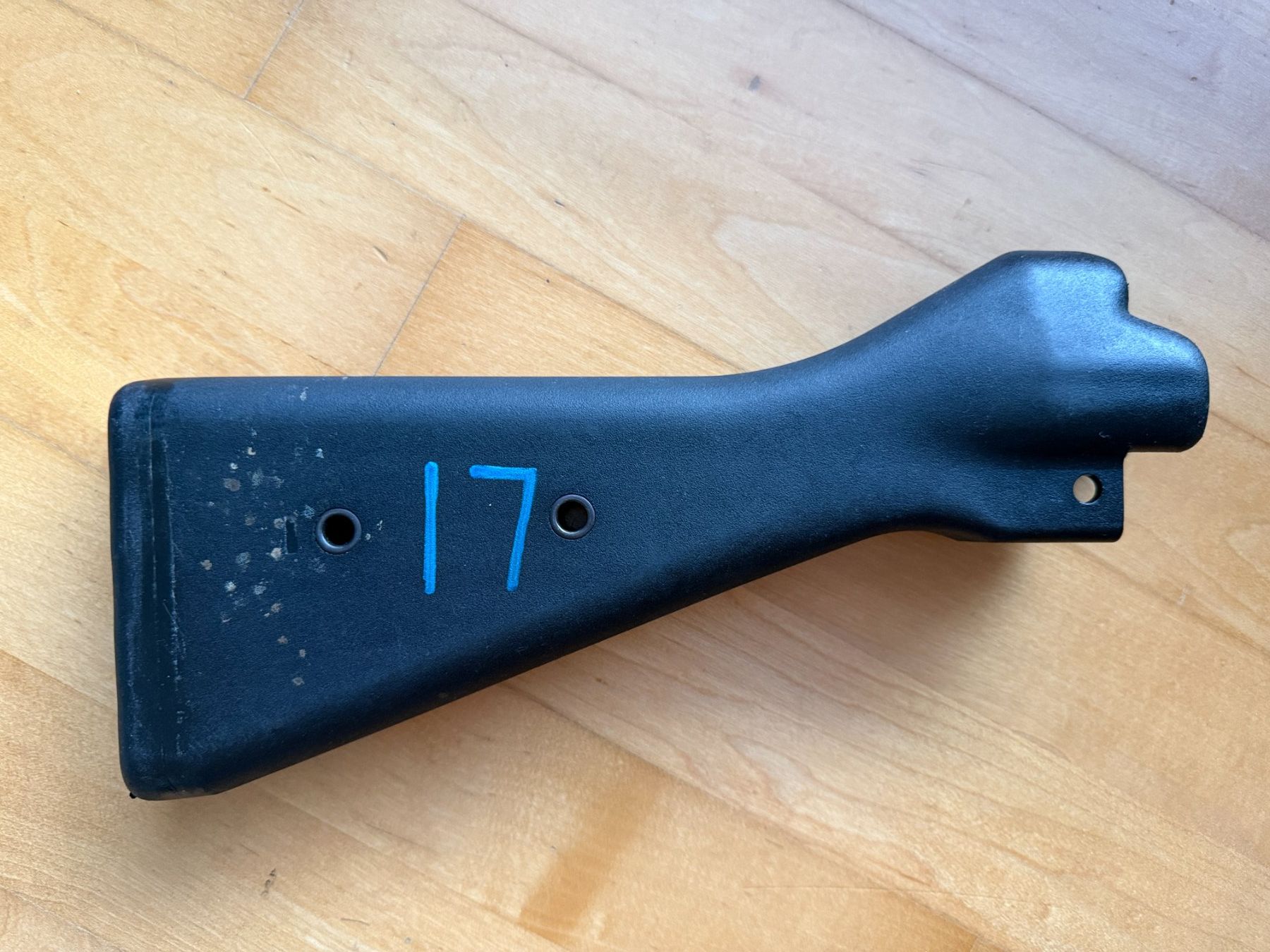 Uniformi: MP5 Schulterstütze, Festschaft, Surplus, Behörde – Usato da Dübendorf venduto da dreamliner-787