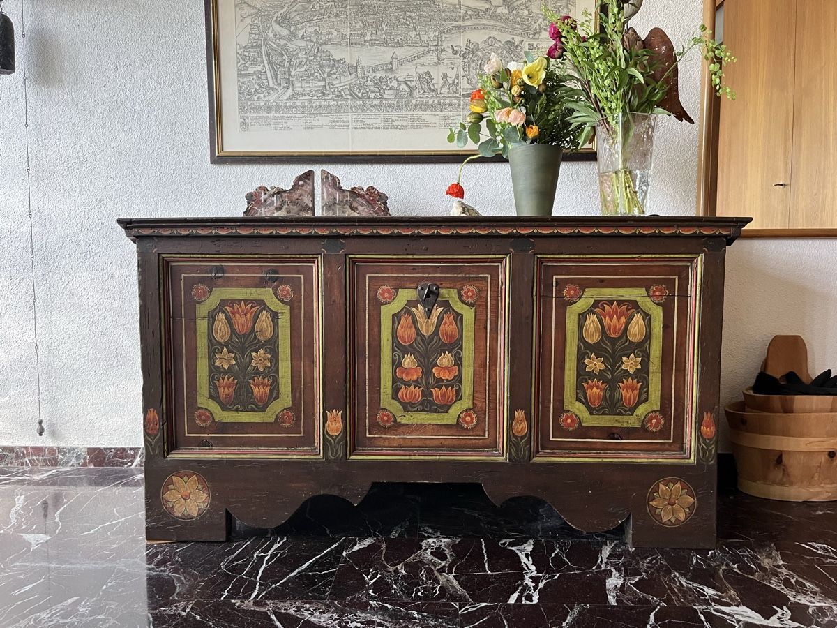 Cassapanche: Antike Truhe mit Blumenmotiven – Usato da Meggen venduto da Ricardofrank 2