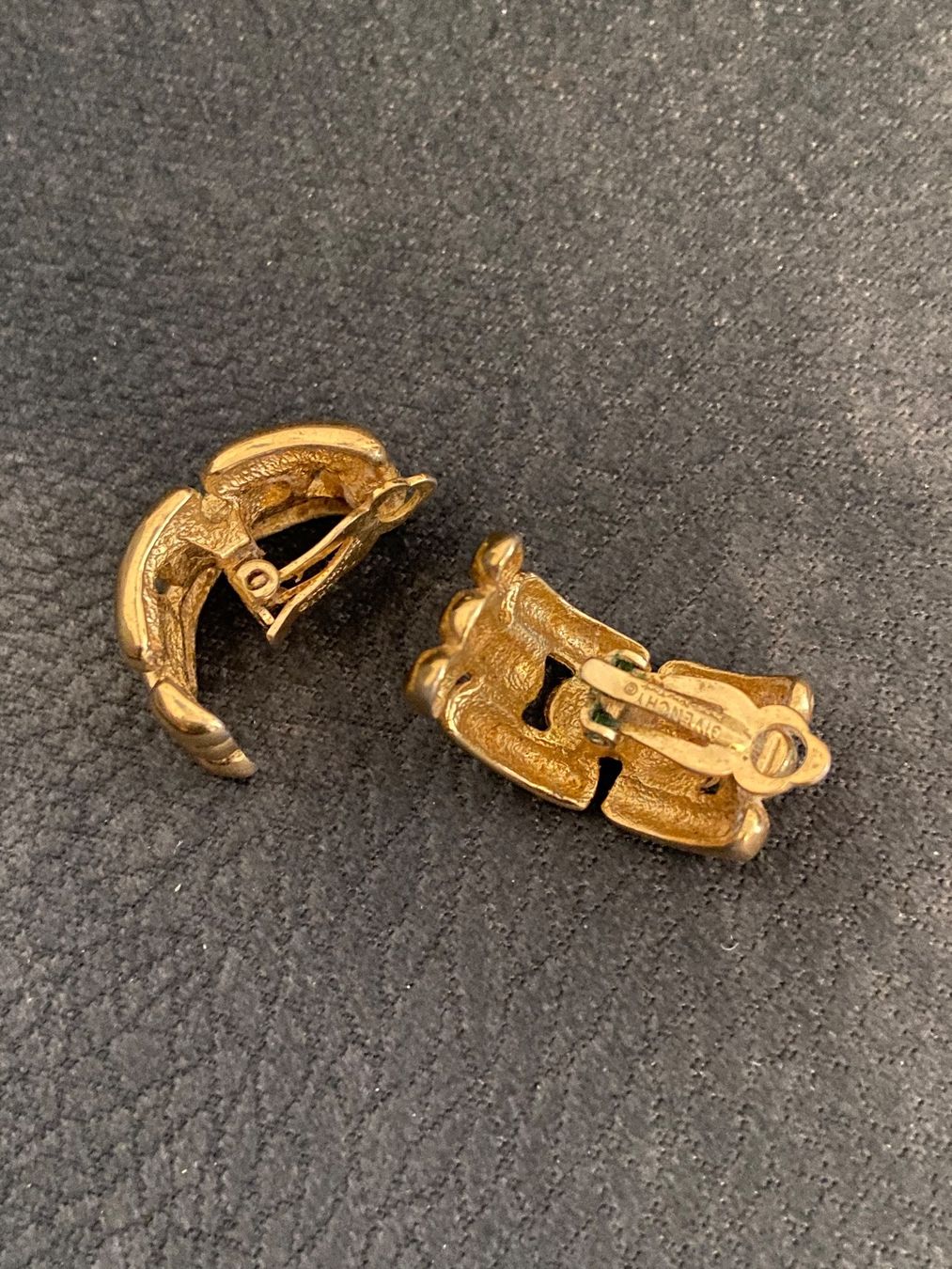 Givenchy Boucles d'oreille: Boucle d’oreille Givenchy – D'occasion à Montreux par Perledor 3