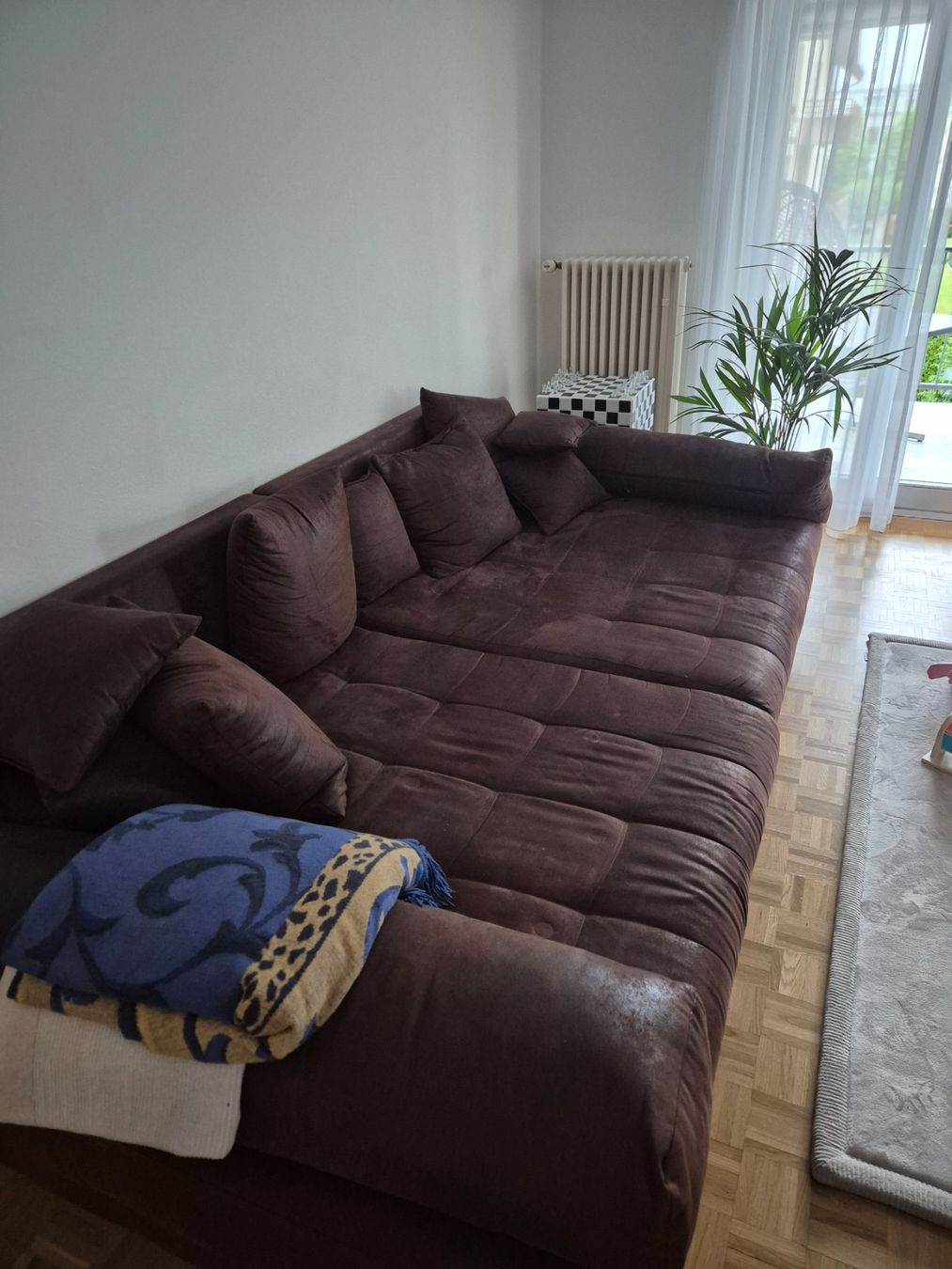 Divani: Big-Sofa Naomi Antiklederoptik - Microfaser Goda: Bisonbraun – Usato da Cham venduto da Goran2531 1