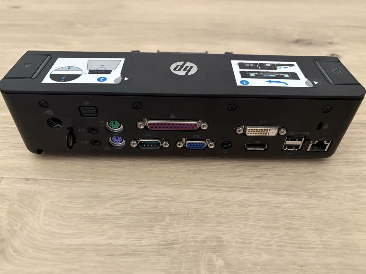 Hewlett Packard Docking station: HP Dockingstation A7E32AA – Usato da Rüdlingen venduto da loecy 2