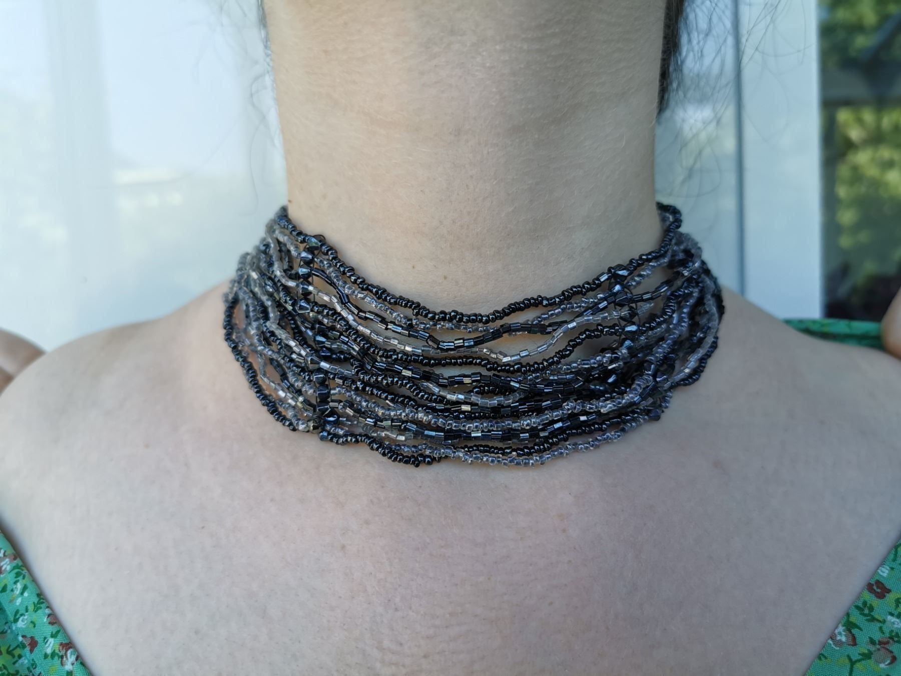 Catenine: Collier ras le cou tissé en perles – Nuovo (secondo la descrizione) da Veyrier venduto da Leilazizou