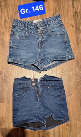 Coole Jeansshorts , Grösse 146 , Top Zustand