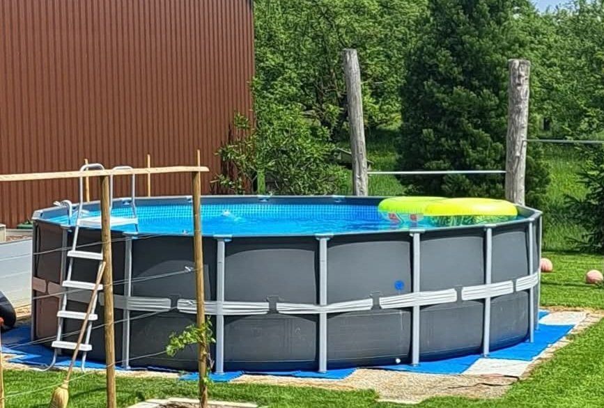Intex Metallframe Pool Rund 549×132cm (Gebraucht) in ZIHLSCHLACHT für ...