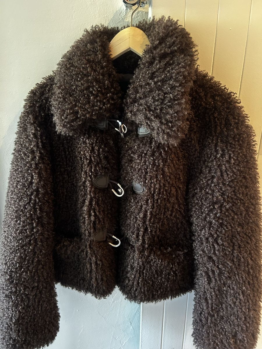 Giacche: Maje faux fur jacket – Nuovo (secondo la descrizione) da Zermatt venduto da eperren